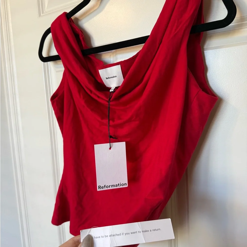 NWT Reformation cello knit top in lipstick red size large - Picture 7 of 9